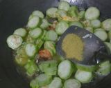 Foto langkah ke 6 dari resep Sayur Oyong Telur Udang.