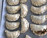 Foto del paso 5 de la receta: Empanadas criollas al horno