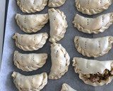Foto del paso 5 de la receta: Empanadas criollas al horno