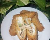 Foto langkah ke 5 dari resep Roti goreng ayam suwir.