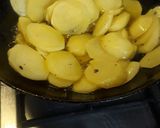 A picture of step 2 of Aloo better guard veg omega3.