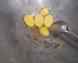 Foto langkah ke 1 dari resep Kentang Lada Kecap.