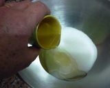 Foto del paso 4 de la receta: Budín de manzanas en molde de flor