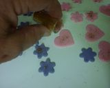 Foto del paso 3 de la receta: Torta de cumpleaños Mía de la Dra. Juguete 