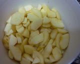 Foto del paso 2 de la receta: Budín de manzanas en molde de flor