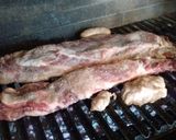 Foto del paso 3 de la receta: Asado a la parrilla de costillar de chancho al ajo asado
