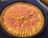 Une image de l'étape 6 de Maxi tarte pommes pralines roses (pâte brisée épeautre lait pralines roses).
