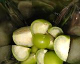 A picture of step 5 of Pozolillo (Green Pozole with Corn).