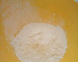 A picture of step 4 of 'Flat top' Vanilla cake.