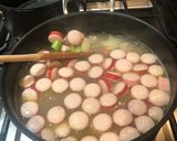 Foto langkah ke 6 dari resep Sup Sosis Ayam Makaroni.