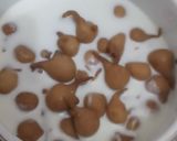 A picture of step 4 of Dahi Bhalley.