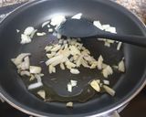 Foto del paso 1 de la receta: Revuelto de pollo