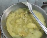 Foto langkah ke 3 dari resep Ayam Goreng Kremes.