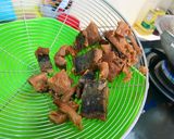 Foto langkah ke 1 dari resep Asam Manis Ikan Asin.
