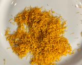 Foto del passaggio 2 della ricetta Polvere di petali di calendula