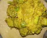 A picture of step 2 of Gobhi aloo ki sabji ka paratha.