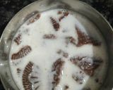 A picture of step 3 of Biscuit cake.