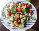 Foto del paso 5 de la receta: Ensalada de pasta caprese