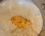A picture of step 2 of Samyang Chicken Cheese Noodle (Less Spicy Carbonara).