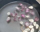 Foto langkah ke 3 dari resep 121. Sayur Bening Bayam Wortel Labu Siam.