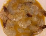 Foto langkah ke 2 dari resep Udang Saus Yakult.
