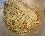 Foto langkah ke 3 dari resep Mie goreng sehat.