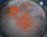 Foto langkah ke 3 dari resep Menu Utama :Bubur Nasi Sederhana.