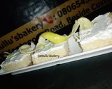 A picture of step 7 of Mayonnaise lemon cream sheet cake.