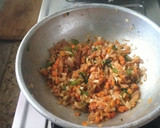 கோதுமை மாவு வெஜ் ரோஜா பூ வடிவ மோமோஸ் (Kothumai veg rose momos recipe in tamil) ரெசிபி ஸ்டேப் 4 புகைப்படம்