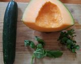 Foto del paso 1 de la receta: Ensalada de melón y pepino