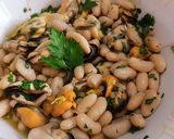 Foto del passaggio 2 della ricetta Cozze e fagioli