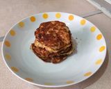 Hình bước làm 3 của món Banana pancake (bánh chuối lười)