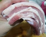 A picture of step 2 of Chinese Crispy Crackling roasted pork belly 腩仔燒肉.