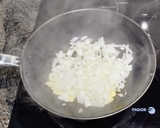 Foto del paso 2 de la receta: Pimientos rellenos Soja texturizada al horno