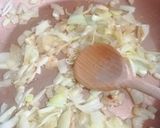 Foto del paso 2 de la receta: Tallarines con salsa de verduras, gambas y soja
