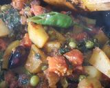 A picture of step 6 of Methi Aloo Gajar Matar ki bhujiya !.
