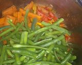 A picture of step 4 of Green beans and Carrots salads.