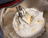 Mascarponés-áfonyás torta csokoládés piskótával recept fázis 6 fotója