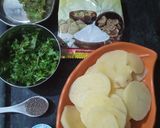 A picture of step 1 of Water chestnut potato fritters.