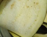 Foto del paso 1 de la receta: Parmigiana de berenjenas 🍆🍅🧀🍃