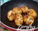 A picture of step 2 of Masala Boiled Ande.