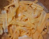 Foto del paso 2 de la receta: Ensalada de tiras de zanahoria