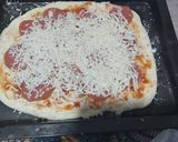 Foto langkah ke 8 dari resep Pizza Pepperoni Sourdough.