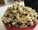 Foto langkah ke 5 dari resep Brondong cookie and cream(aka cookie & cream popcorn).