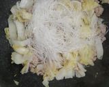 รูปขั้นตอนการทำที่ 3 ของ ผัดวุ้นเส้นผักกาดขาวหมูสับ