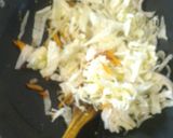 Foto langkah ke 4 dari resep Tumis Wortel Kubis.
