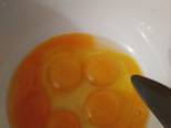 Sữa chua caramen dâu tây bước làm 1 hình