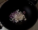 Foto langkah ke 2 dari resep Resep Cumi Asin Cabe Hijau Yang Enak Dan Bikin Gagal Diet,Mudah Di Buatnya.