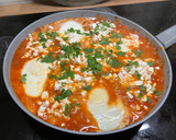Foto del paso 7 de la receta: Shakshuka con berenjenas y feta (שקשוקה / شكشوكة)