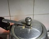 A picture of step 5 of Kala Chana.
